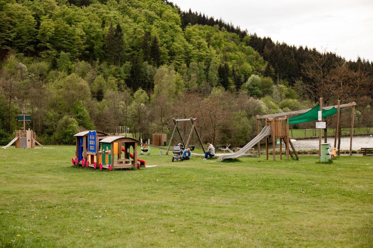 Ferienwohnung Mit Seeblick — Sport Und Erholung Winterberg Eksteriør billede